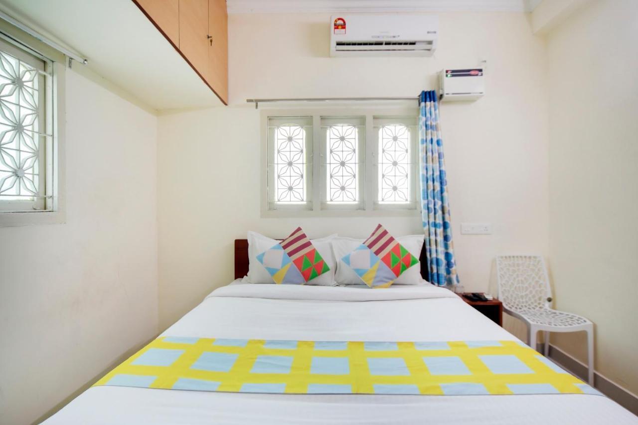 Hotel Yadvik Chennai Luaran gambar