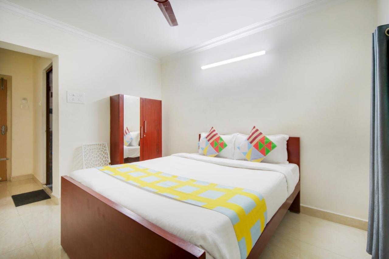 Hotel Yadvik Chennai Luaran gambar