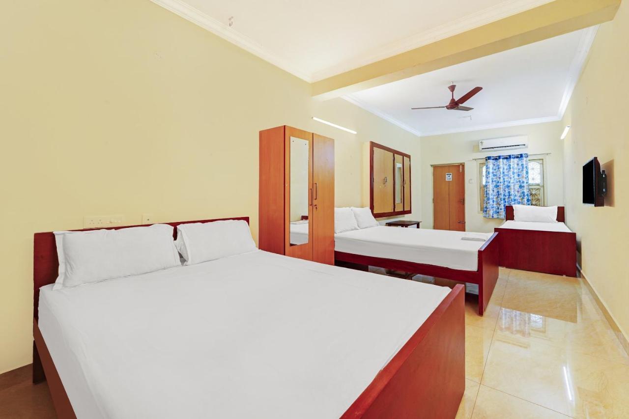 Hotel Yadvik Chennai Luaran gambar
